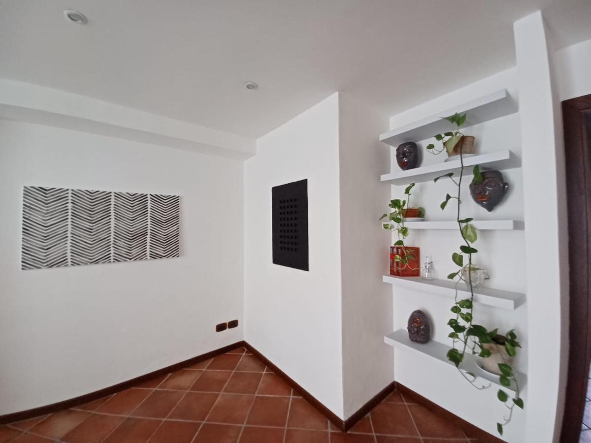 Appartamento Grotte Bianche House Aeroporto di Catania Fontana Rossa